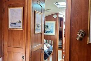 Hope and Glory 33ft Nonsuch Yacht For Sale