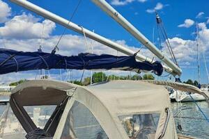 Hope and Glory 33ft Nonsuch Yacht For Sale
