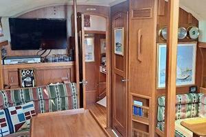 Hope and Glory 33ft Nonsuch Yacht For Sale