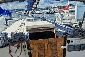 Hope and Glory 33ft Nonsuch Yacht For Sale