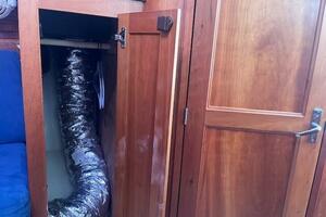 29ft Back Cove Yacht For Sale