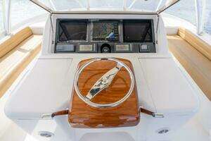 2015 Viking 66 Convertible thumbnail 21