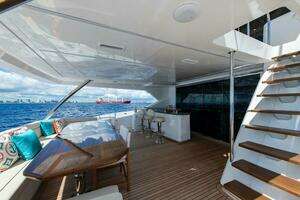 2018 Viking Enclosed Flybridge thumbnail 69