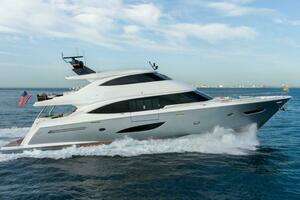 2018 Viking Enclosed Flybridge thumbnail 1