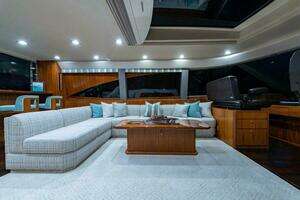 2018 Viking Enclosed Flybridge thumbnail 42