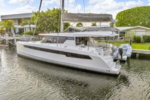 50FT (15.39M) LEOPARD Worth Avenue Yachts