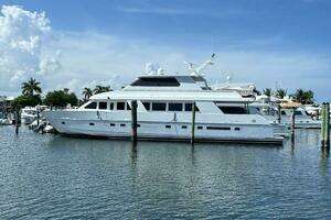 Boxes II 2000 Hargrave SL Yacht For Sale in fort lauderdale FL