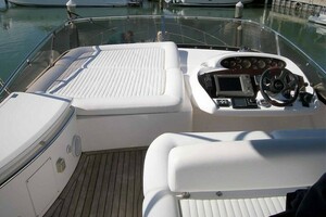 Flybridge Helm And Sunpad