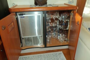 Bar Starboard Side Of Salon