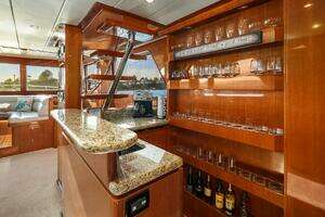 2014 Hampton 720 Skylounge LRC thumbnail 15