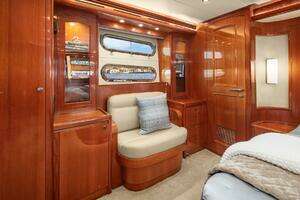 2014 Hampton 720 Skylounge LRC thumbnail 49
