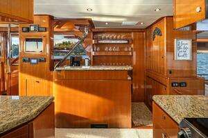 2014 Hampton 720 Skylounge LRC thumbnail 14