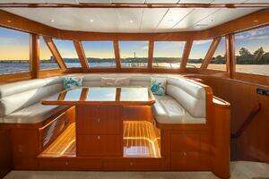 2014 Hampton 720 Skylounge LRC thumbnail 24