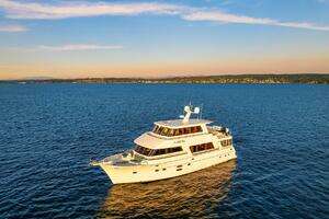 2014 Hampton 720 Skylounge LRC thumbnail 118