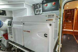2014 Hampton 720 Skylounge LRC thumbnail 106