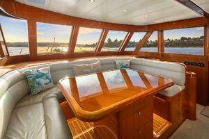 2014 Hampton 720 Skylounge LRC thumbnail 26