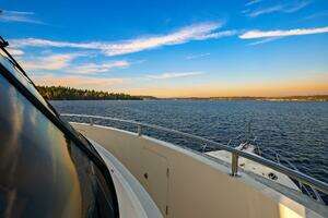 2014 Hampton 720 Skylounge LRC thumbnail 90