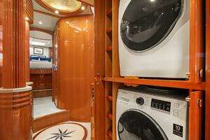 2014 Hampton 720 Skylounge LRC thumbnail 56