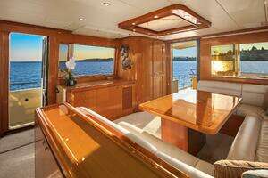 2014 Hampton 720 Skylounge LRC thumbnail 40
