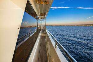2014 Hampton 720 Skylounge LRC thumbnail 79