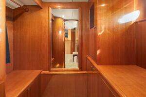 2014 Hampton 720 Skylounge LRC thumbnail 50