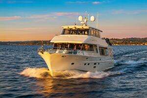 2014 Hampton 720 Skylounge LRC thumbnail 122