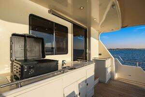 2014 Hampton 720 Skylounge LRC thumbnail 60