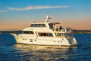 2014 Hampton 720 Skylounge LRC thumbnail 111