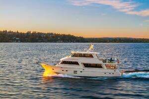 2014 Hampton 720 Skylounge LRC thumbnail 124