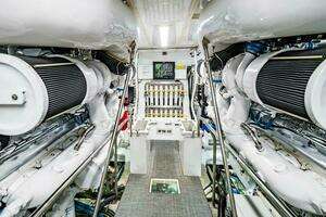 1995 Hatteras Flybridge Motor Yacht thumbnail 95