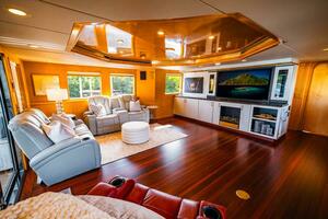 LONE STAR 130ft Hatteras Yacht For Sale