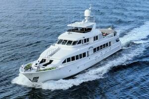 LONE STAR 130ft Hatteras Yacht For Sale