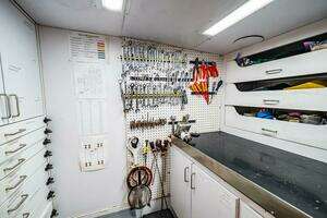 1995 Hatteras Flybridge Motor Yacht thumbnail 106
