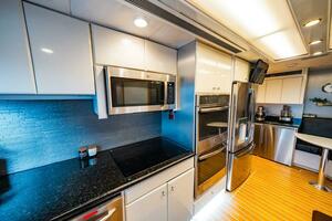 LONE STAR 130ft Hatteras Yacht For Sale