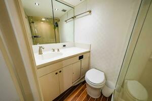 Port Side Guest Cabin Head   