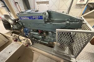 48' DeFever port main engine