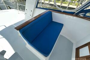48' DeFever flybridge port forward seating