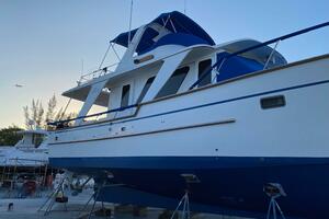 48' DeFever hauled out2