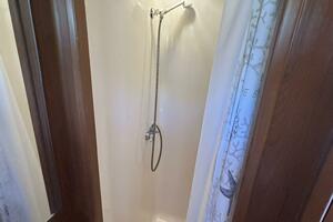 48' DeFever master stateroom shower