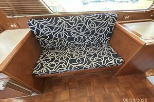48' DeFever salon starboard seating