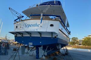 48' DeFever hauled out4