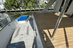 48' DeFever aftdeck port