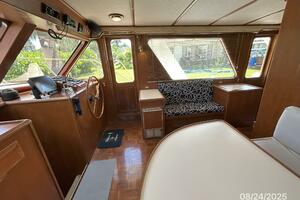 48' DeFever salon starboard