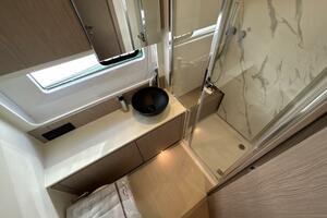 55FT (16.89M) AZIMUT