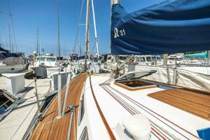 Roniin 31ft Hallberg Rassy Yacht For Sale