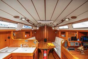 Roniin 31ft Hallberg Rassy Yacht For Sale
