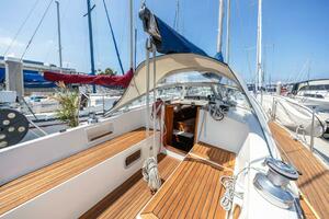 Roniin 31ft Hallberg Rassy Yacht For Sale