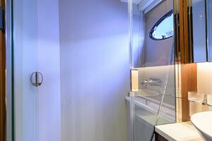 Princess F49 Chill- Master Stateroom Head