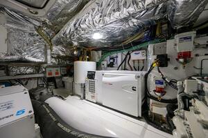 Princess F49 Chill- Engine Room