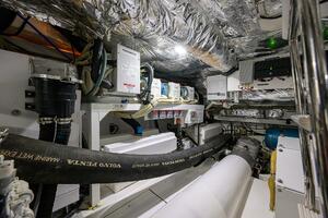 Princess F49 Chill- Engine Room
